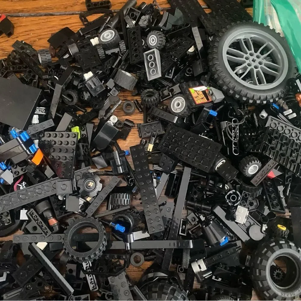 LEGO Mixed Pieces and Mixed Special Parts 2Lb black